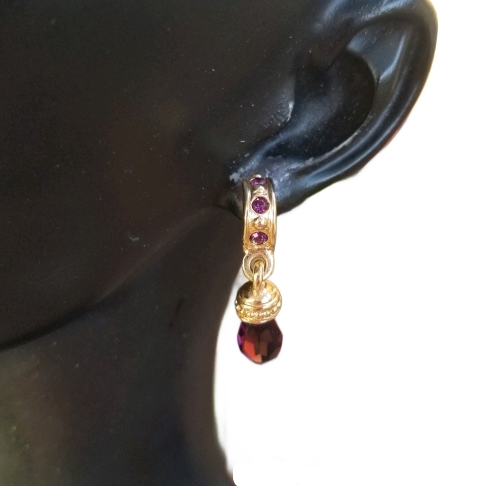 SWAROVSKI SAVVY COLLECTION VINTAGE 1980s GOLDTONE & PURPLE CRYSTAL DROP EARRINGS